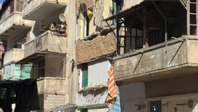 انهيار 3 شرفات بعقار في شرق الإسكندرية وإصابة أم وابنها