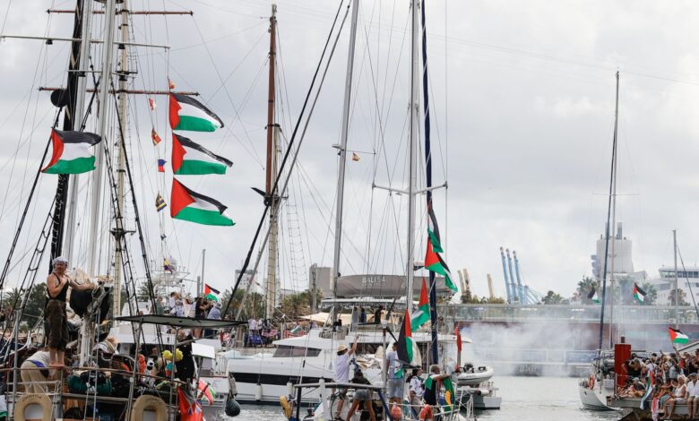 تبرعات تونسية للأسطول لكسر الحصار عن غزة تتجاوز مليار دينار 1 تبرعات تونسية للأسطول لكسر الحصار عن غزة تتجاوز مليار دينار