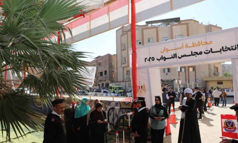 مصر.. ضبط محاولات رشوة في جولة إعادة انتخابات أسوان لمجلس النواب 1 مصر.. ضبط محاولات رشوة في جولة إعادة انتخابات أسوان لمجلس النواب
