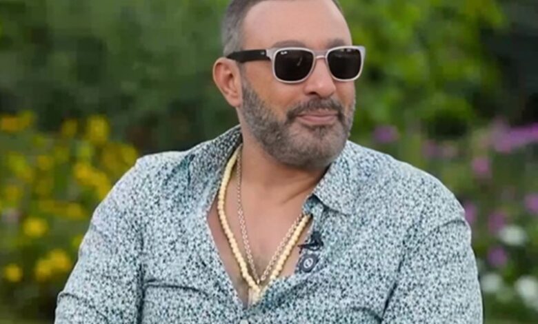 بعد رسالته الى ليفربول اسقا يثير الجدل مجددا بتشبيه نفسه لصحابي جليل “أنا نسخة من خالد بن الوليد”.. 1 بعد رسالته الى ليفربول اسقا يثير الجدل مجددا بتشبيه نفسه لصحابي جليل “أنا نسخة من خالد بن الوليد”..