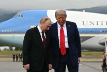 مكالمة ترامب-بوتين الغامضة تثير تكهنات حول صفقة سرية في أوكرانيا