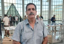 الشرطة التونسية تعتقل المحامي والمعارض العياشي الهمامي لتنفيذ حكم بالسجن 5 سنوات