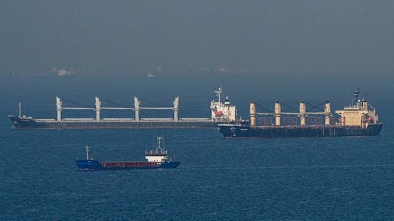 تركيا تستدعي سفير أوكرانيا والقائم بالأعمال الروسي بعد هجمات على سفن في البحر الأسود