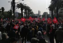 مسيرة في تونس تندد بتدهور الحريات وتطالب بوقف الاعتقالات السياسية