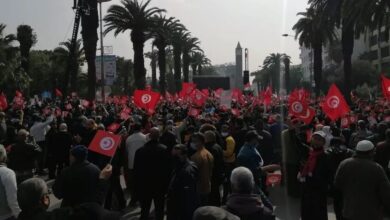 مسيرة في تونس تندد بتدهور الحريات وتطالب بوقف الاعتقالات السياسية 4 مسيرة في تونس تندد بتدهور الحريات وتطالب بوقف الاعتقالات السياسية