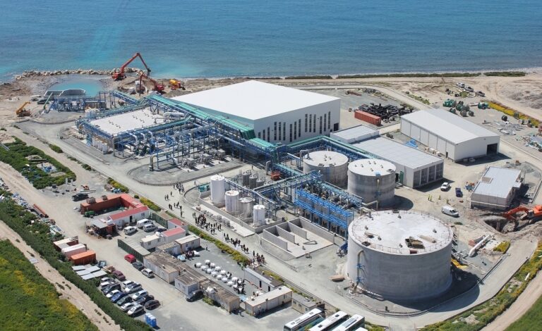 المغرب يعزز الأمن المائي بتحلية مياه البحر ومشاريع مبتكرة بمراكش