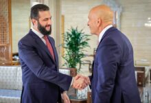 الرئيس السوري يستقبل مبعوث أمريكا الخاص لمناقشة استقرار سوريا وتعافيها الاقتصادي