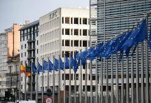 أنقرة تصف أوروبا بـ"القزم السياسي" وروسيا تتهمها بإعاقة جهود السلام في أوكرانيا