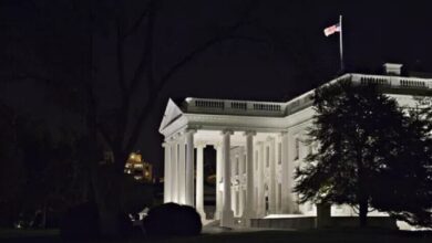 البيت الأبيض يطلق خطاً خاصاً للإبلاغ عن الأخبار "المزيفة" ضمن حملة لمواجهة التحيز الإعلامي