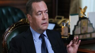 مدفيديف: إلغاء مجلس روسيا-الناتو يؤكد عداء الحلف لروسيا