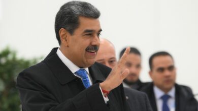 مادورو يعلن تعبئة الجيش الفنزويلي لمواجهة تهديدات أمريكية