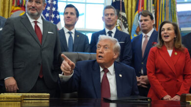 ترامب يصف "خدعة الطاقة الخضراء" وتهم التآمر مع روسيا بأكبر خدعة في تاريخ أمريكا