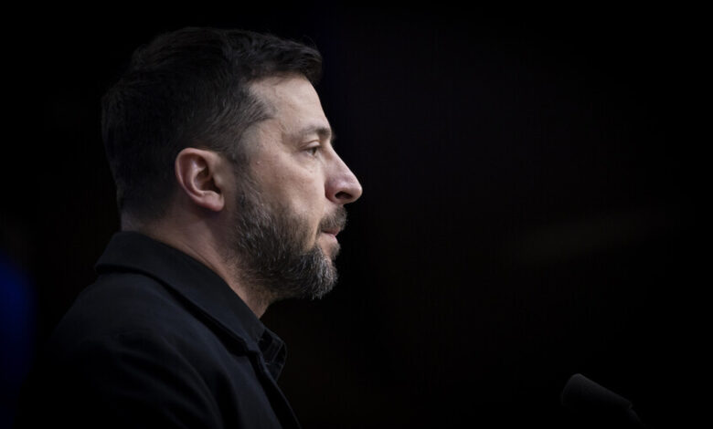 مجلة ألمانية تكشف محادثة هاتفية بين قادة أوروبيين وزيلينسكي بشأن الملف الأوكراني 1 مجلة ألمانية تكشف محادثة هاتفية بين قادة أوروبيين وزيلينسكي بشأن الملف الأوكراني