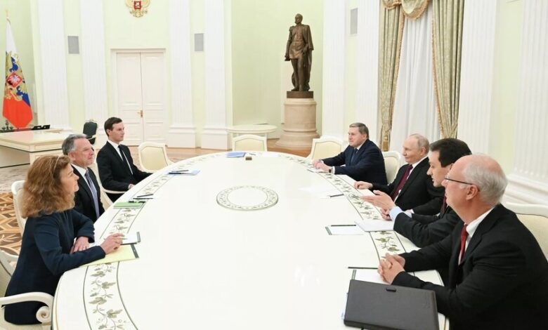 بوتين يكشف بسخرية عن تفاصيل لقائه الطويل مع مبعوثَي ترامب حول خطة السلام في أوكرانيا 1 بوتين يكشف بسخرية عن تفاصيل لقائه الطويل مع مبعوثَي ترامب حول خطة السلام في أوكرانيا