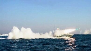 الحرس الثوري الإيراني يطلق صواريخ بعيدة المدى في بحر عمان ومضيق هرمز