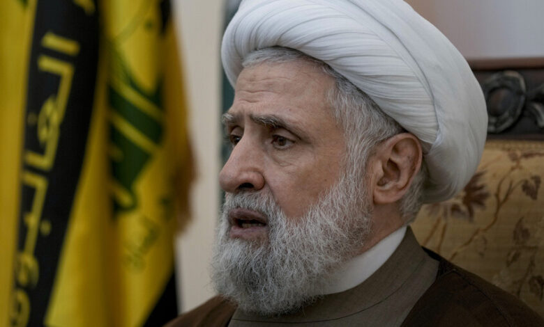 نعيم قاسم ينتقد مشاركة وفد مدني لبناني في اجتماع آلية مراقبة وقف إطلاق النار مع إسرائيل