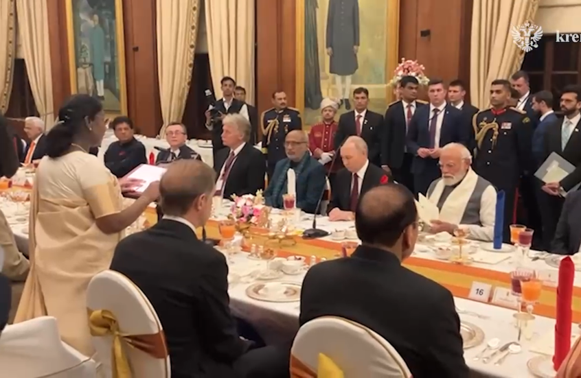 بوتين يختتم زيارته للهند بحفل استقبال رفيع في القصر الرئاسي