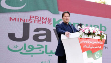 الجيش الباكستاني يرد بقوة على تصريحات عمران خان ويتهمه بـ"نشر الفتنة" واستغلال السجن للهجوم على المؤسسة العسكرية