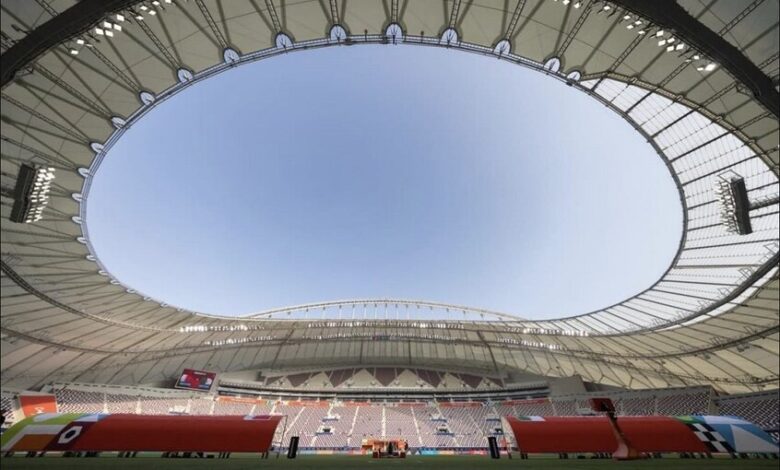 البحرين تواجه الجزائر اليوم في الجولة الثانية لكأس العرب 2025 بملعب خليفة الدولي