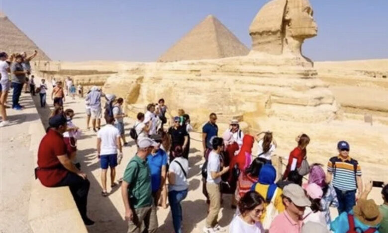مصر تعلن ارتفاع السياحة بنسبة 20% وتسجل نمواً ملحوظاً في أعداد السائحين الأمريكيين 1 مصر تعلن ارتفاع السياحة بنسبة 20% وتسجل نمواً ملحوظاً في أعداد السائحين الأمريكيين