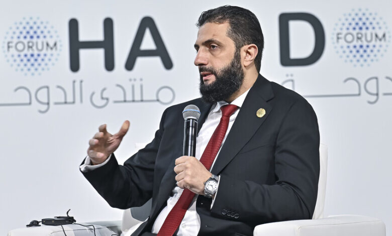 الرئاسة السورية: الشرع يلتقي رياض حجاب في الدوحة