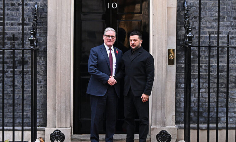 زلينسكي يصل لندن لبحث خطة السلام الأمريكية مع قادة أوروبيين