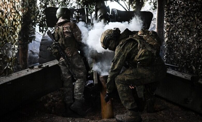 روسيا تعلن تحرير بلدتين أوكرانيتين وتقدم القوات على جميع المحاور