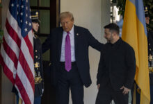 زعيم فرنسي يصف ترامب بـ"الفائز" على زيلينسكي بعد تصريحات عن مسودة اتفاقية السلام