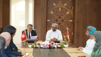 تونس وسلطنة عُمان توقّعان مذكرة تعاون لتعزيز الشراكة المالية والمصرفية