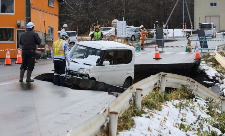 زلزال بقوة 7.5 درجة يضرب شمال اليابان ويسبب إصابات وانقطاع الكهرباء