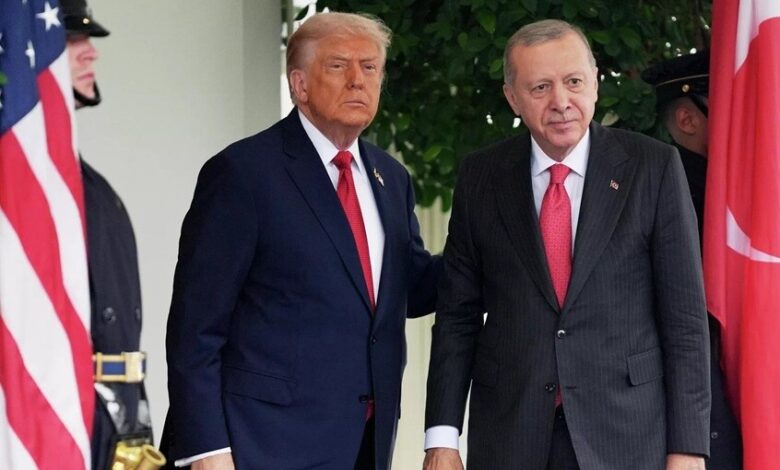 ترامب: حلفاء الناتو يطلبون مني الوساطة مع أردوغان بسبب صعوبة التواصل معه 1 ترامب: حلفاء الناتو يطلبون مني الوساطة مع أردوغان بسبب صعوبة التواصل معه