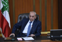 نبيه بري يصف تصريحات المبعوث الأمريكي عن ضم لبنان إلى سوريا بـ"الغلطة الكبيرة"