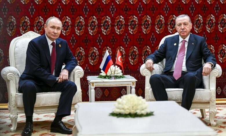 بوتين وأردوغان يبحثان القضايا الإقليمية والدولية في تركمانستان
