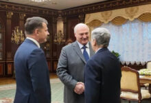 الرئيس البيلاروسي يجري مباحثات مع وفد أمريكي في مينسك لبحث العلاقات الثنائية