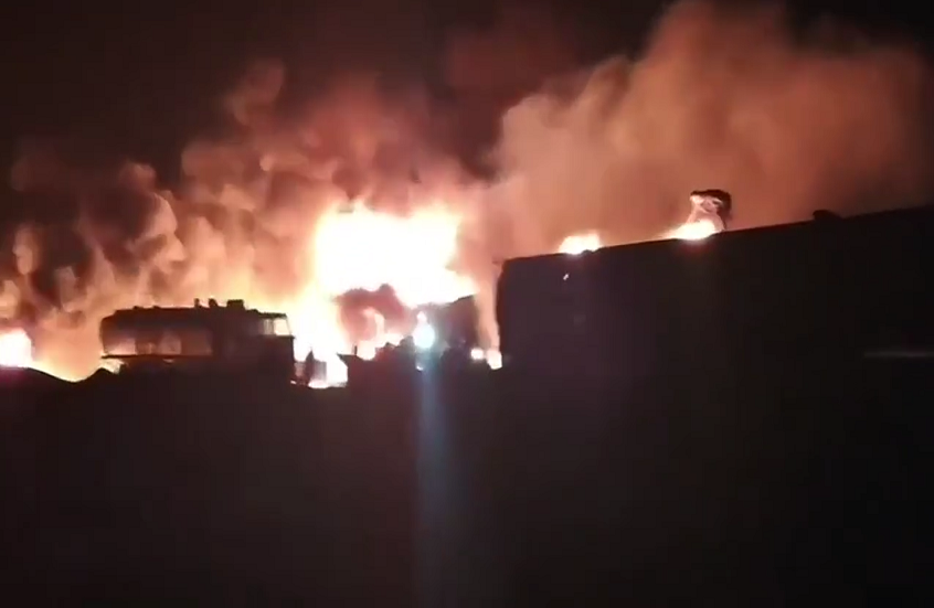 انفجار في مصفاة نفط بدائية بشرق دير الزور بسوريا 7 انفجار في مصفاة نفط بدائية بشرق دير الزور بسوريا