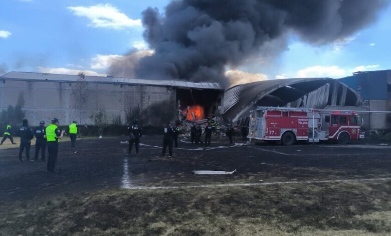 تحطم طائرة صغيرة قرب مطار تولوكا بالمكسيك 1 تحطم طائرة صغيرة قرب مطار تولوكا بالمكسيك