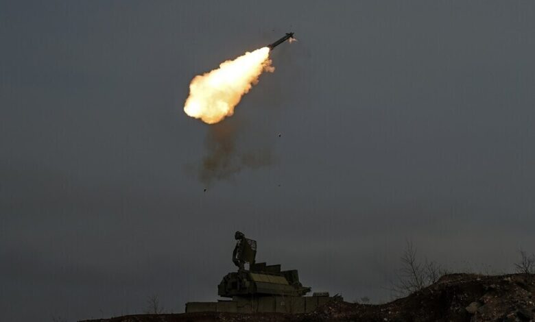 الدفاع الجوي في سيفاستوبول يسقط خمسة أهداف جوية خلال هجوم أوكراني