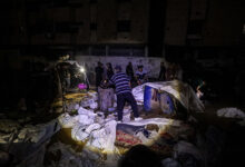 مقـ. ـتل 6 فلسطينيين بقصف إسرائيلي استهدف مدرسة تؤوي نازحين شرق غزة