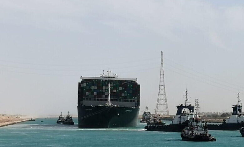 مصر: تعافي الملاحة في قناة السويس بعد اتفاق شرم الشيخ وعبور أول سفينة ميرسك منذ عامين