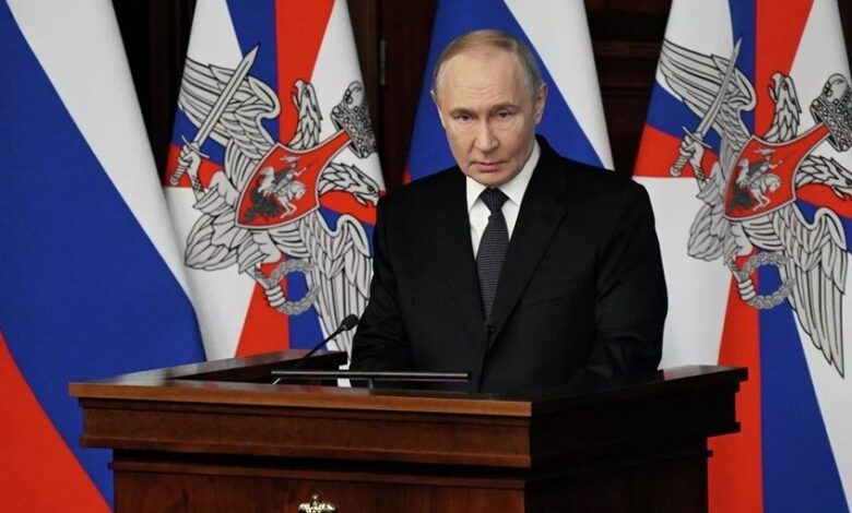 بوتين يهنئ موظفي أجهزة الأمن الروسية ويشيد بدورهم في حماية البلاد