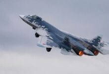 مقاتلة روسية تطير بمحرك جديد لأول مرة