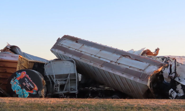 أمريكا:خروج قطار محمّل بمواد كيميائية عن مساره في كنتاكي دون ضحايا 1 أمريكا:خروج قطار محمّل بمواد كيميائية عن مساره في كنتاكي دون ضحايا