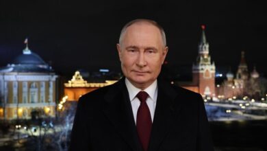 بوتين يتوجه برسالة رأس السنة لمواطني روسيا ويثني على المشاركين في العملية العسكرية 2 بوتين يتوجه برسالة رأس السنة لمواطني روسيا ويثني على المشاركين في العملية العسكرية