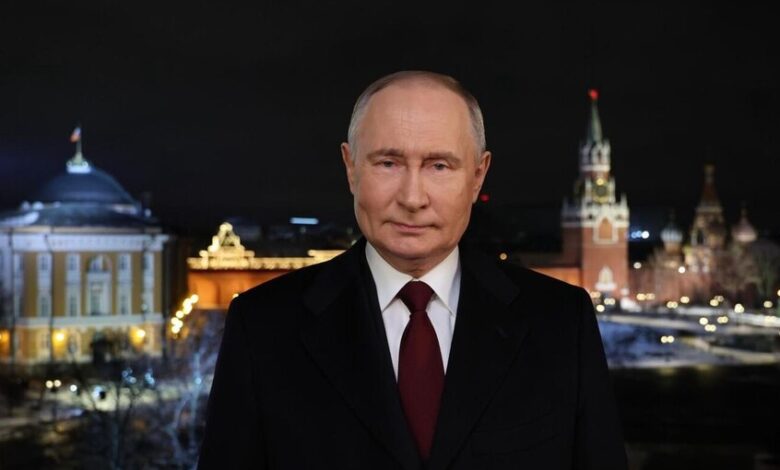 بوتين يتوجه برسالة رأس السنة لمواطني روسيا ويثني على المشاركين في العملية العسكرية