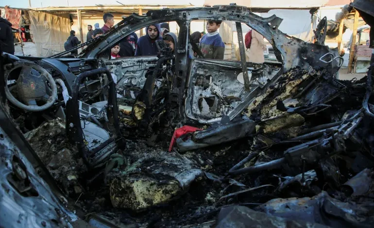 إعلام إسرائيلي: استهداف قيادي في حماس بغارة على غزة 1 إعلام إسرائيلي: استهداف قيادي في حماس بغارة على غزة