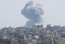 تصعيد إسرائيلي في غزة: غارات جوية وقصف مدفعي على شرق وجنوب القطاع