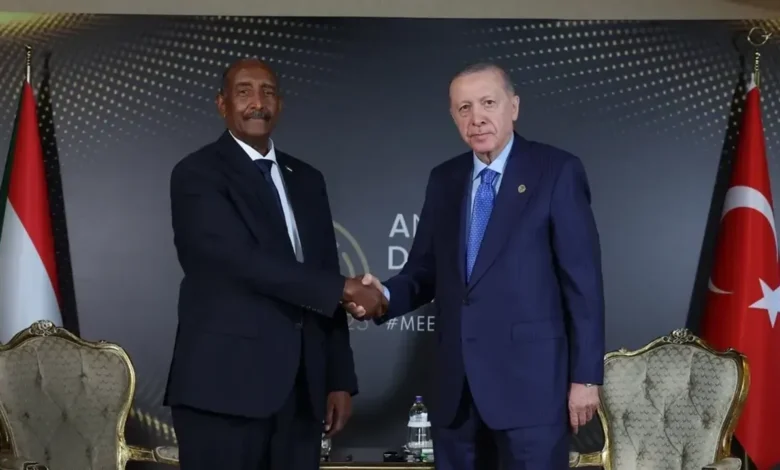 البرهان يزور أنقرة لبحث العلاقات الثنائية وتطورات الأوضاع في السودان 1 البرهان يزور أنقرة لبحث العلاقات الثنائية وتطورات الأوضاع في السودان