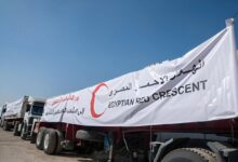 مصر..إطلاق قافلة زاد العزة الـ84 بحمولة 280 ألف مواد غذائية و55 ألف قطعة ملابس