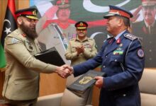 اتفاق تعاون عسكري بين ليبيا وباكستان عقب اجتماع في بنغازي