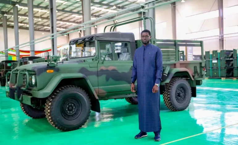 السنغال تفتتح أول مصنع لتجميع المركبات العسكرية في ديامنياديو 1 السنغال تفتتح أول مصنع لتجميع المركبات العسكرية في ديامنياديو